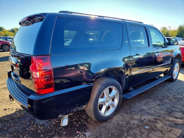 2014 CHEVROLET SUBURBAN LTZ — PSRA