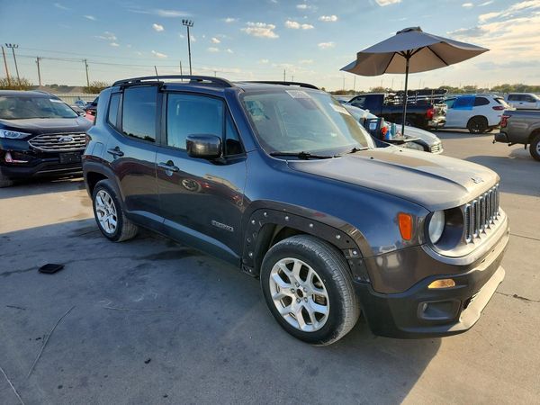 2018 JEEP RENEGADE — Passenger 3/4
