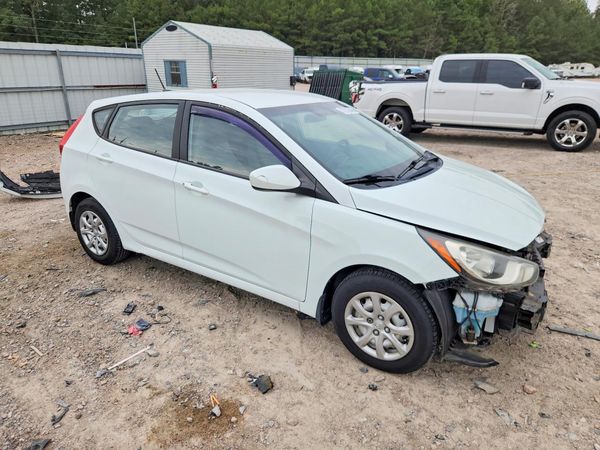 2013 HYUNDAI ACCENT GLS, GS — Passenger 3/4