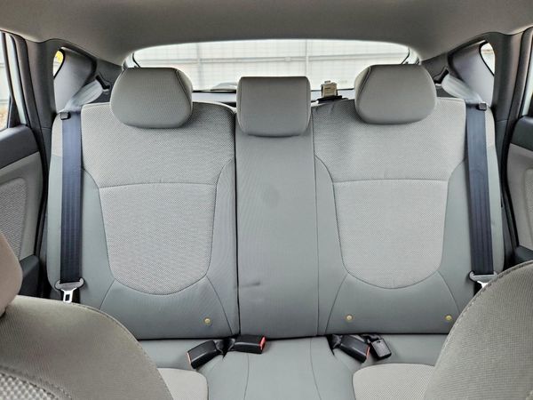 2013 HYUNDAI ACCENT GLS, GS — SUVN