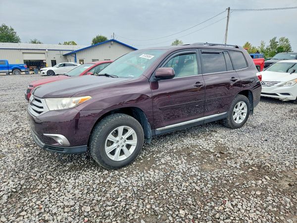 2012 TOYOTA HIGHLANDER Base/Hybrid — Front 3/4