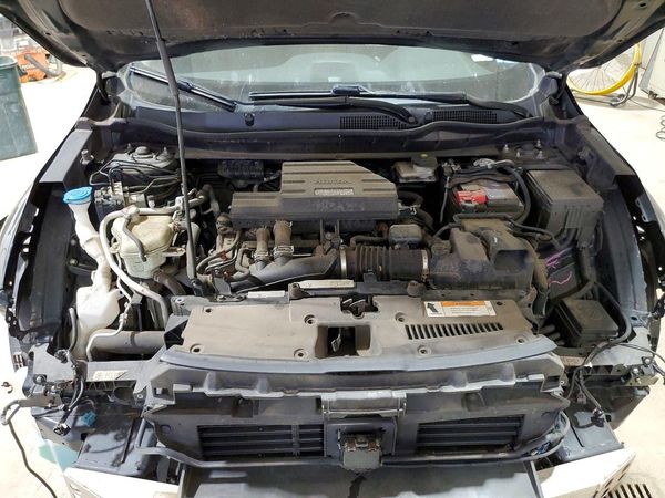 2021 HONDA CR-V EX — Engine bay