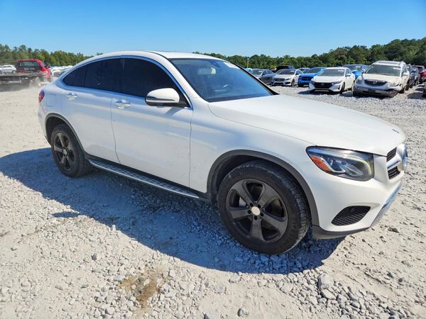 2017 MERCEDES-BENZ GLC COUPE GLC300-4M — Passenger 3/4