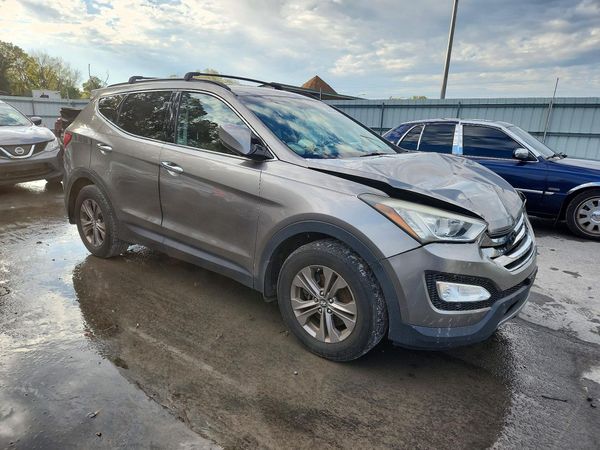 2013 HYUNDAI SANTA FE — Passenger 3/4