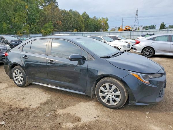 2020 TOYOTA COROLLA LE — Passenger 3/4