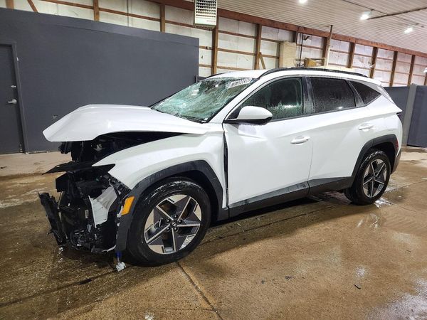 2026 HYUNDAI TUCSON SEL, SEL Plus — Front 3/4