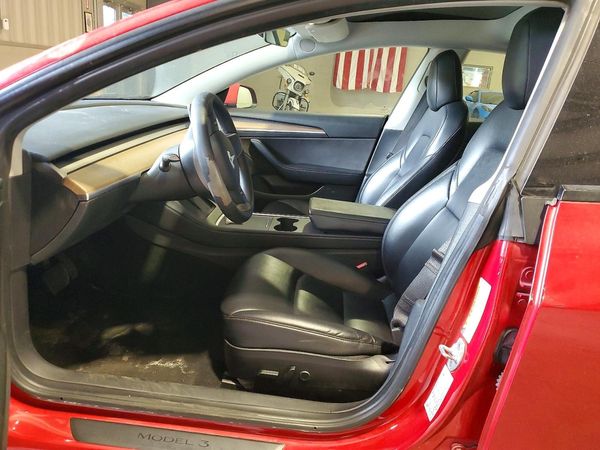 2022 TESLA MODEL 3 — DENT
