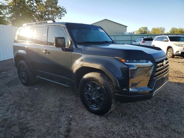 2024 LEXUS GX 550 — Passenger 3/4