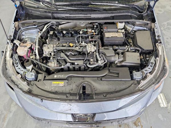 2025 TOYOTA COROLLA LE — Engine bay