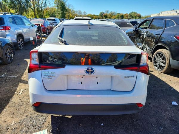 2021 TOYOTA PRIUS — DIRR