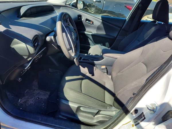 2021 TOYOTA PRIUS — DENT
