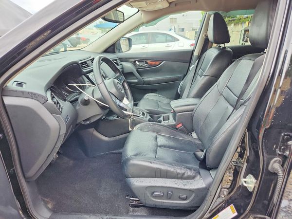2019 NISSAN ROGUE — DENT