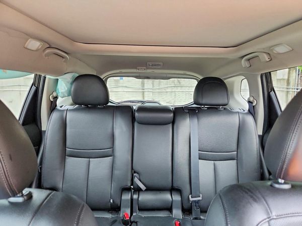 2019 NISSAN ROGUE — SUVN