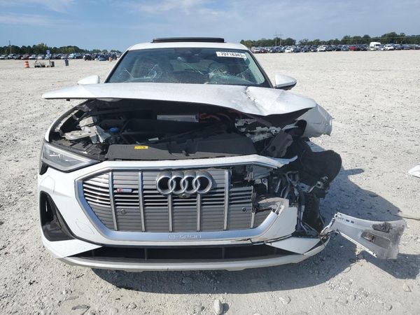 2021 AUDI E-TRON