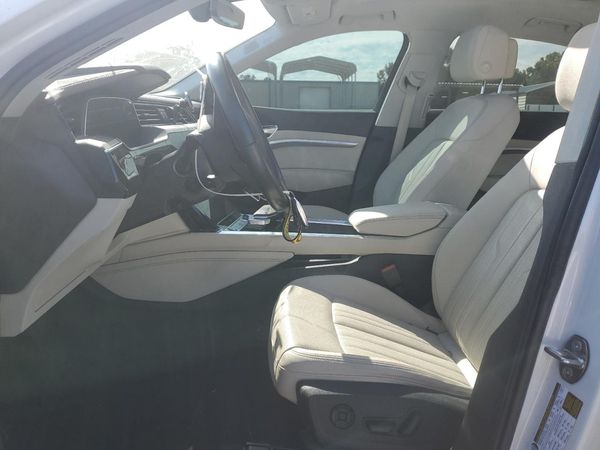 2021 AUDI E-TRON