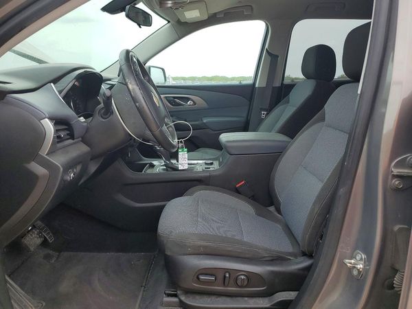 2018 CHEVROLET TRAVERSE LT — DENT