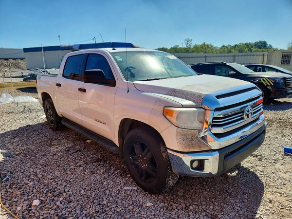 2016 TOYOTA TUNDRA SR5 — Passenger 3/4
