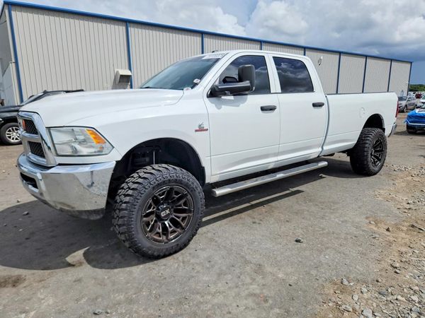 2015 RAM 2500 ST — Front 3/4