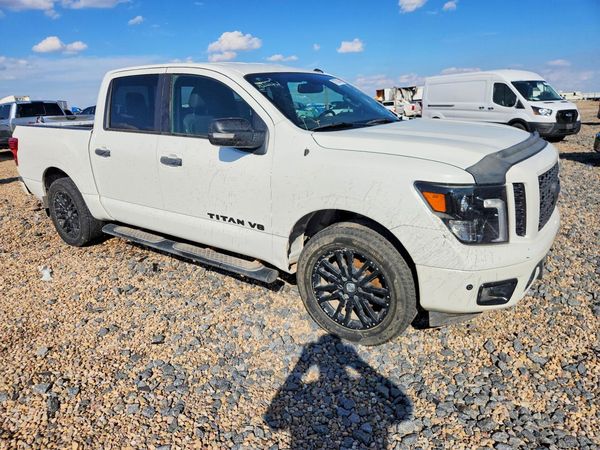 2018 NISSAN TITAN — Passenger 3/4