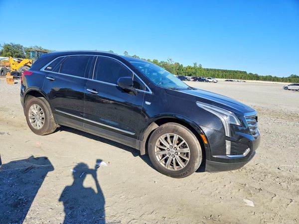 2019 CADILLAC XT5 Luxury — Passenger 3/4