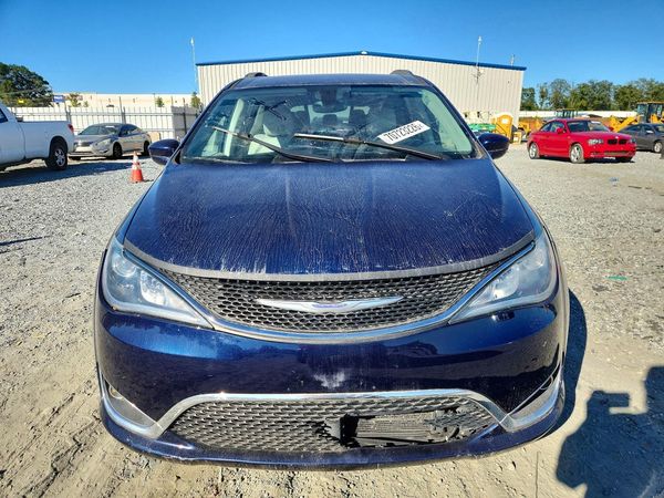 2018 CHRYSLER PACIFICA Touring L — DIRF