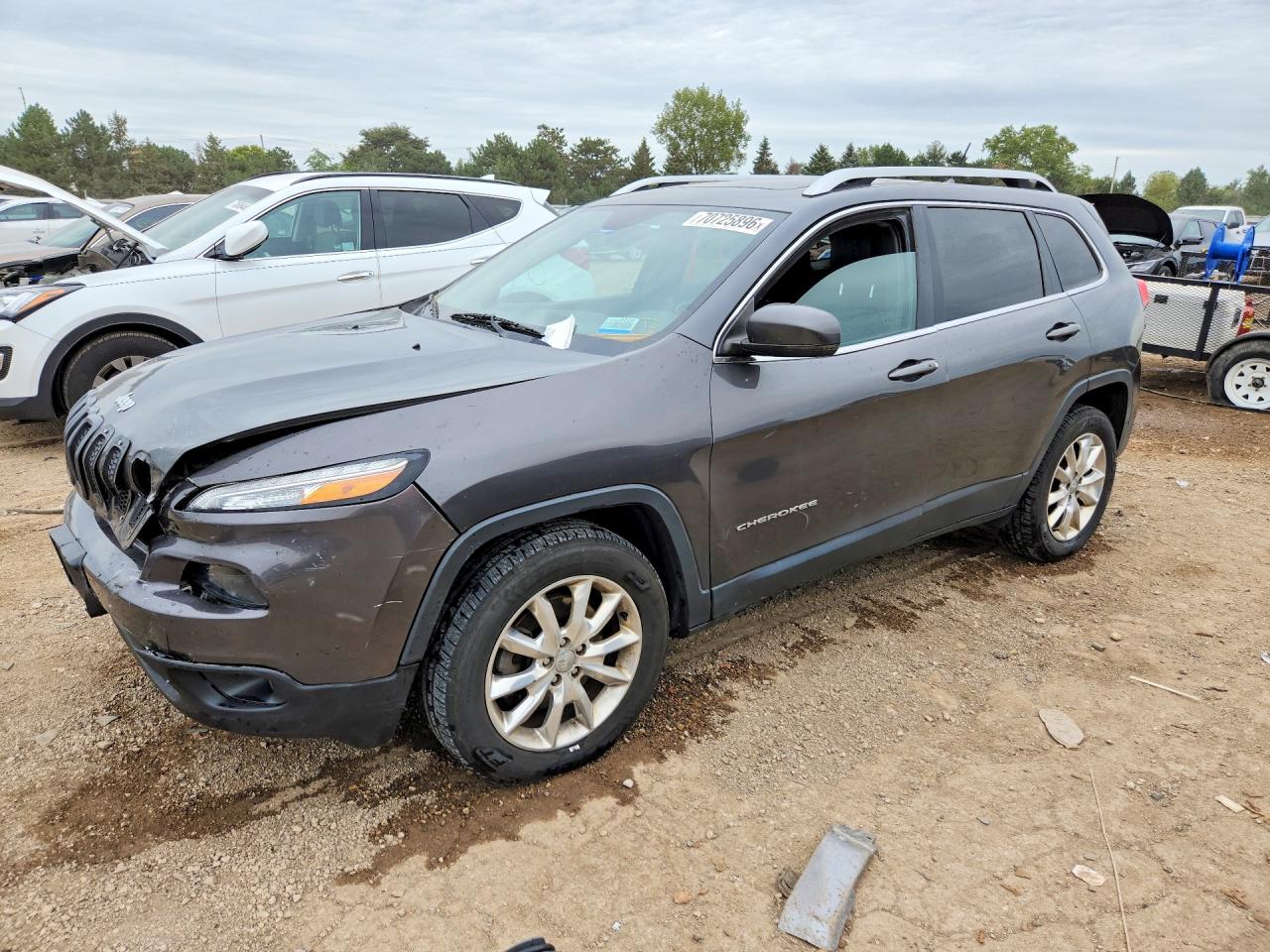 2015 JEEP CHEROKEE Limited — Front 3/4