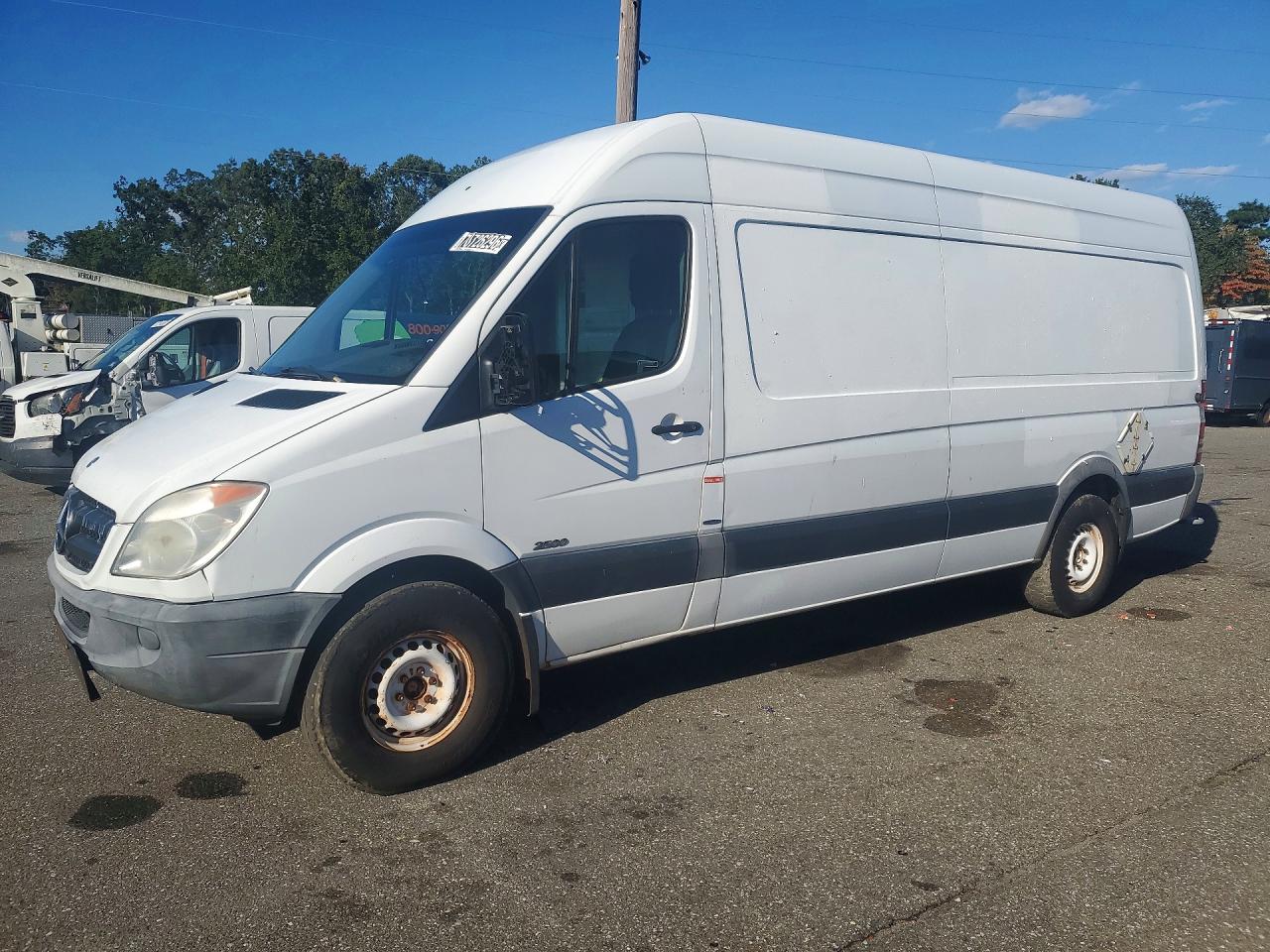2012 MERCEDES-BENZ SPRINTER High Roof — Front 3/4