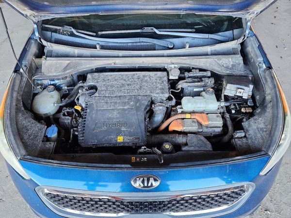 2018 KIA NIRO FE (HEV), LX (HEV) — Engine bay