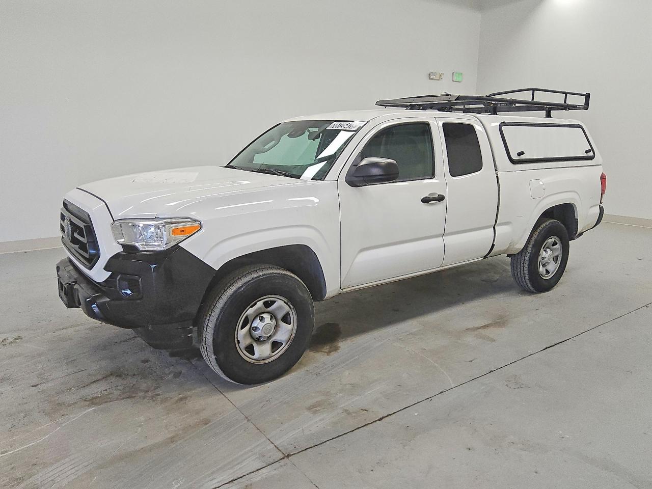 2021 TOYOTA TACOMA SR5 — Front 3/4