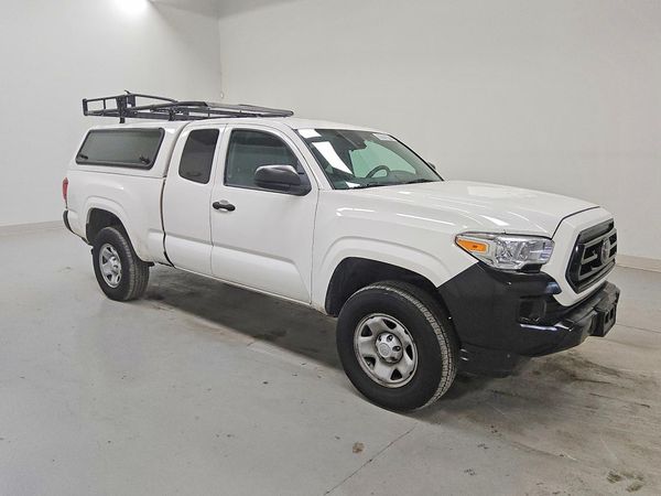 2021 TOYOTA TACOMA SR5 — Passenger 3/4