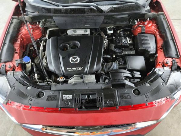2018 MAZDA CX-5 Grand Touring — Engine bay