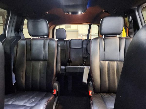 2017 DODGE GRAND CARAVAN GT — SUVN