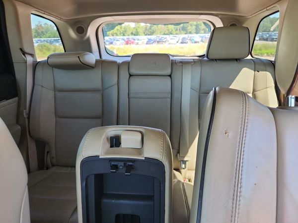 2014 JEEP CHEROKEE Overland — SUVN