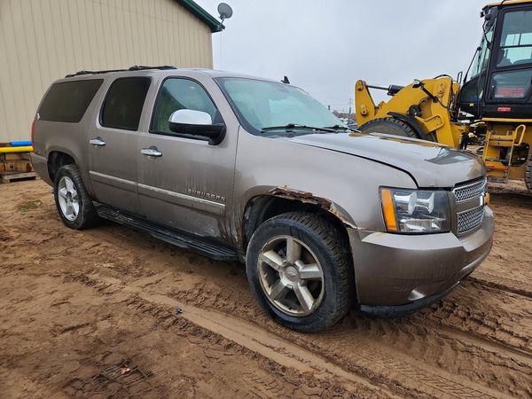 2012 CHEVROLET SUBURBAN LTZ — Passenger 3/4