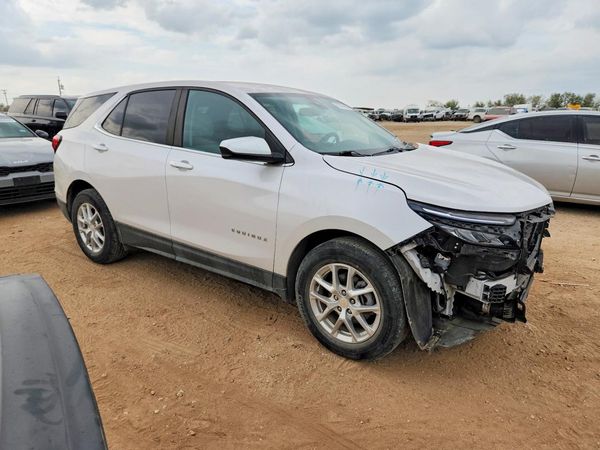 2022 CHEVROLET EQUINOX LT (1LT) — Passenger 3/4