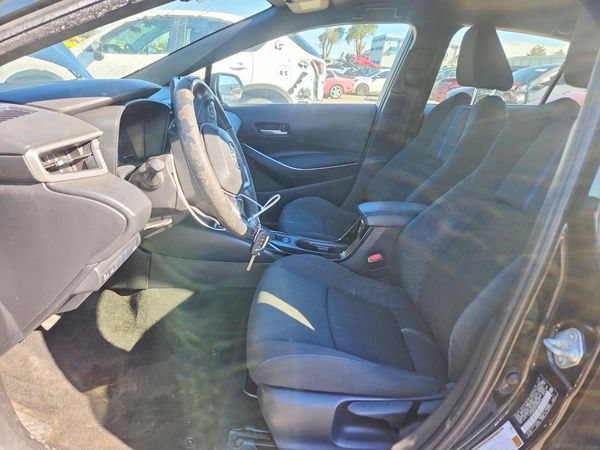 2021 TOYOTA COROLLA — DENT