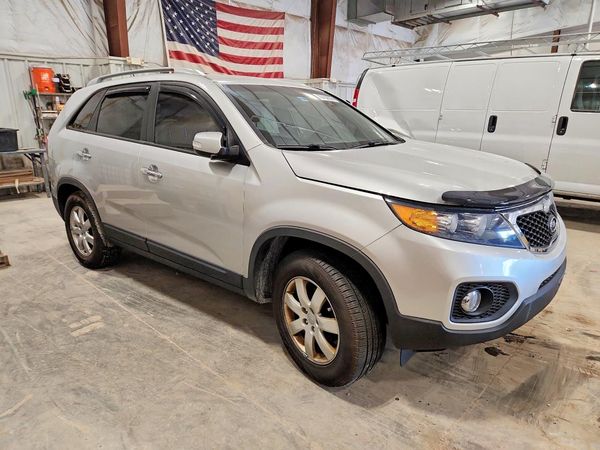 2012 KIA SORENTO GL(Middle-low grade) — Passenger 3/4