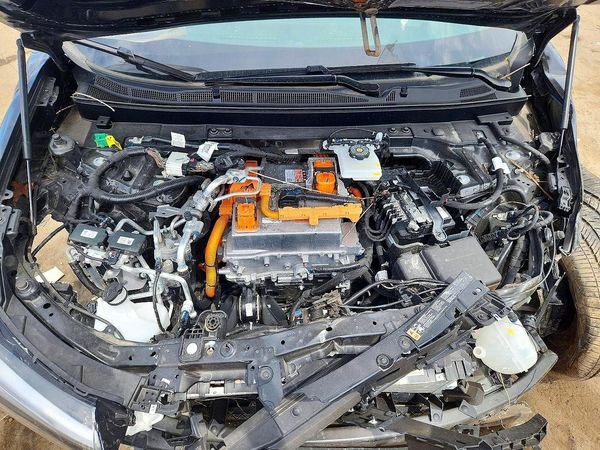 2025 CHEVROLET BLAZER LT — Engine bay