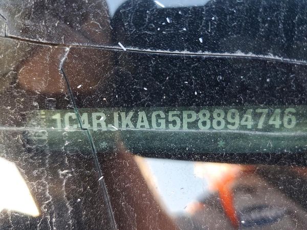 2023 JEEP CHEROKEE Laredo, Altitude — VINS