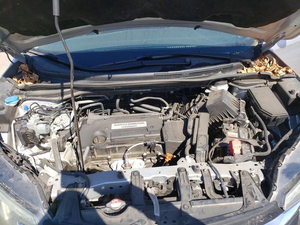 2015 HONDA CRV EX — Engine bay