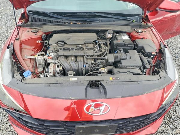 2021 HYUNDAI ELANTRA SEL — Engine bay