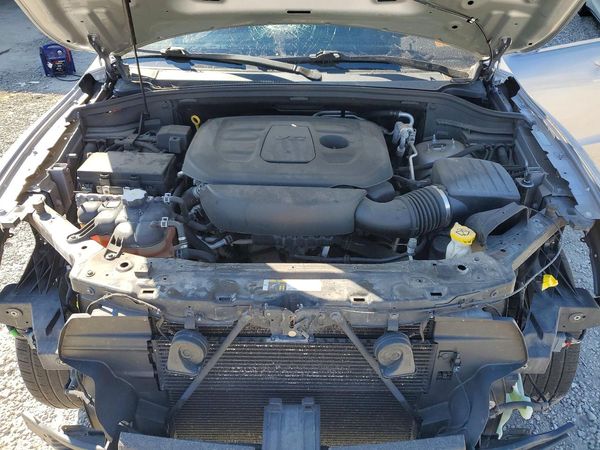 2019 DODGE DURANGO GT — Engine bay
