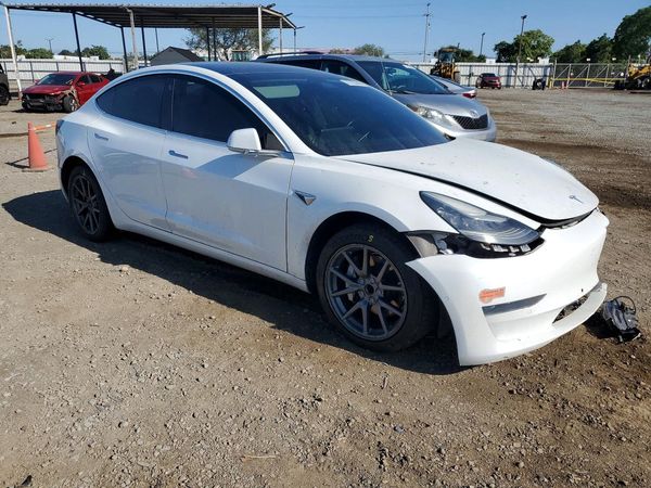 2020 TESLA MODEL 3 — Passenger 3/4