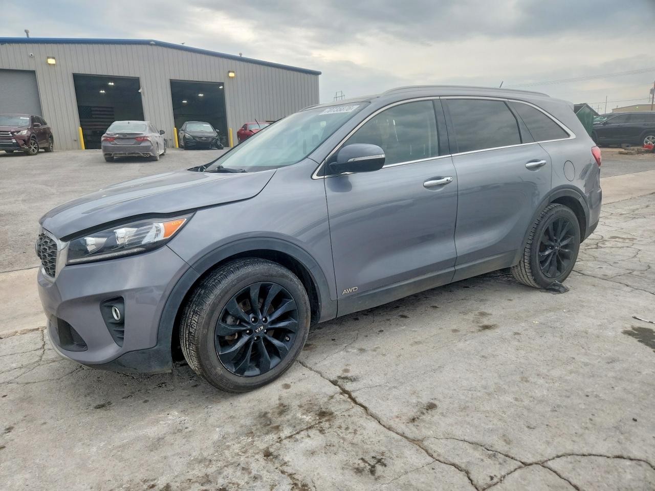 2020 KIA SORENTO EX, S — Front 3/4