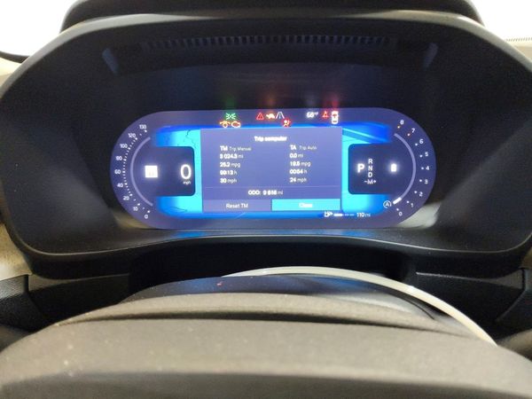 2026 VOLVO XC40 Plus Dark — ODOM