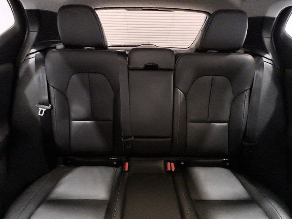 2026 VOLVO XC40 Plus Dark — SUVN