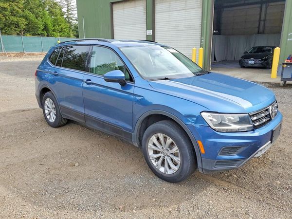 2020 VOLKSWAGEN TIGUAN — Passenger 3/4