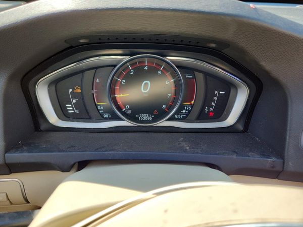 2015 VOLVO S60 Premier (non R design) — ODOM