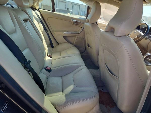 2015 VOLVO S60 Premier (non R design) — PSRS