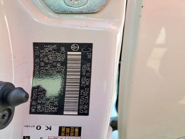 2015 TOYOTA PRIUS — VINS